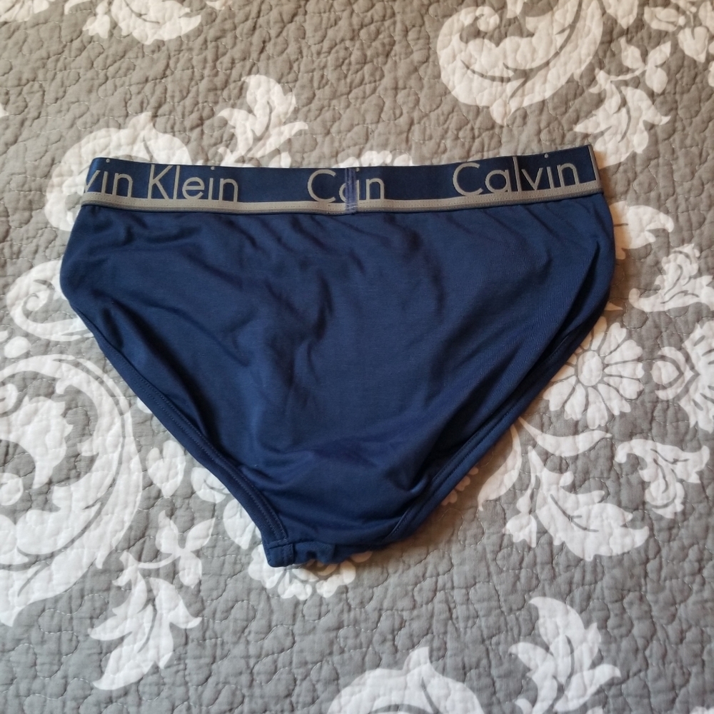 Briefs-SOLD - Picture 2 of 4
